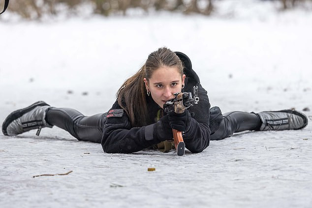 Ukrainian children as young as four are trained by military on how to shoot and defend their borders from Russian invasion (photos) 	