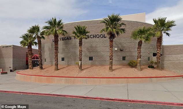 Horrific moment a female student punches another girl 30 times while others laugh and watch (video)