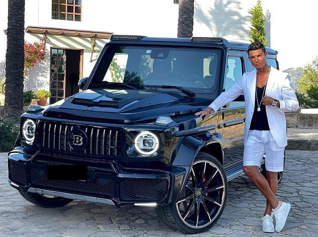 Cristiano Ronaldo is now reportedly making over ?1.7m per Instagram post 