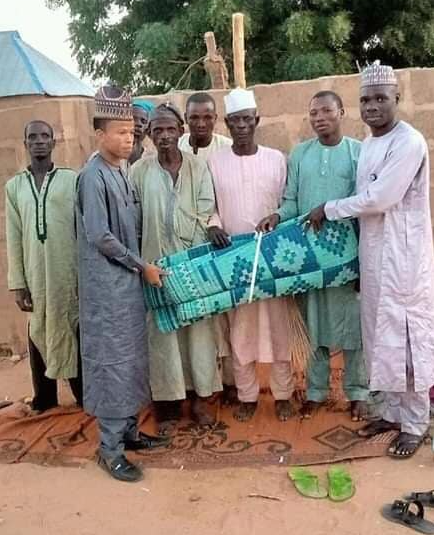 Councillor donates two mats to Sokoto community as 