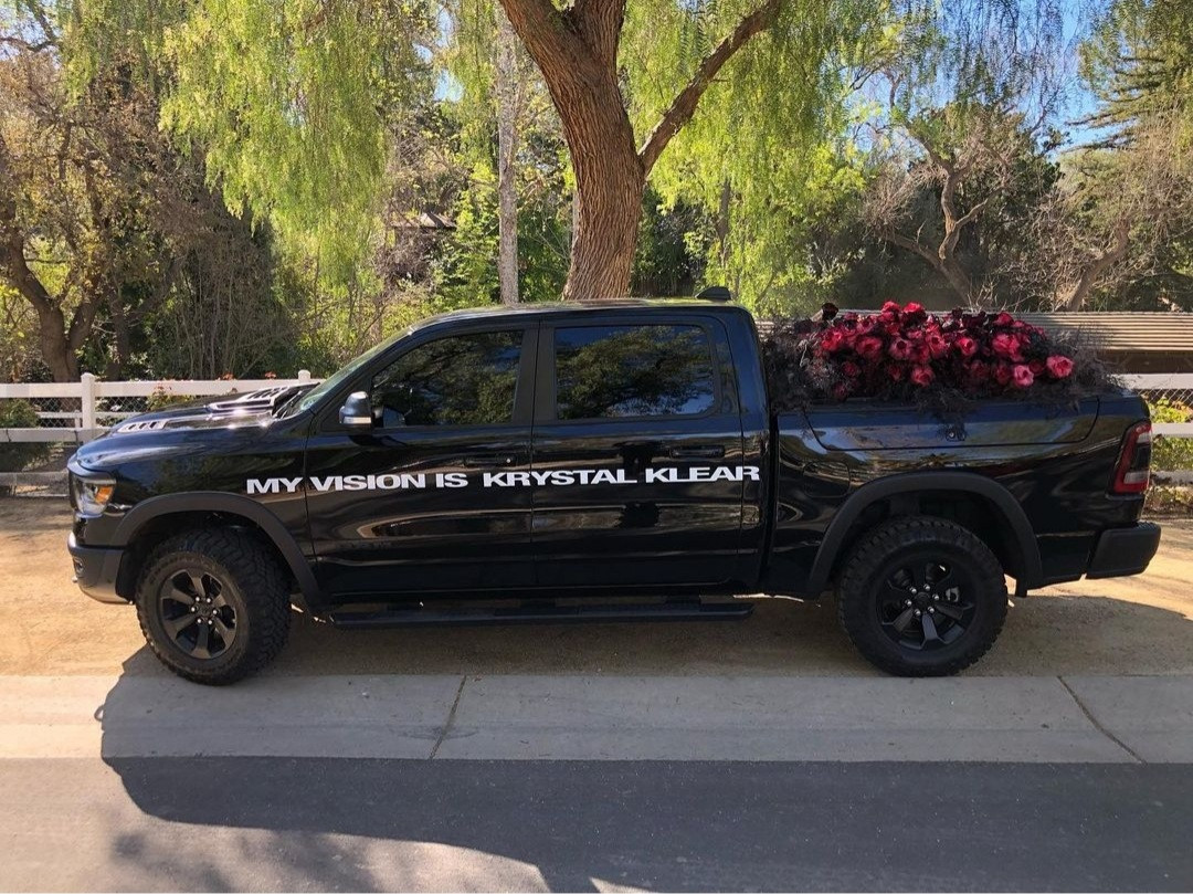 Kanye West sends truckload of flowers to Kim Kardashian on Valentine