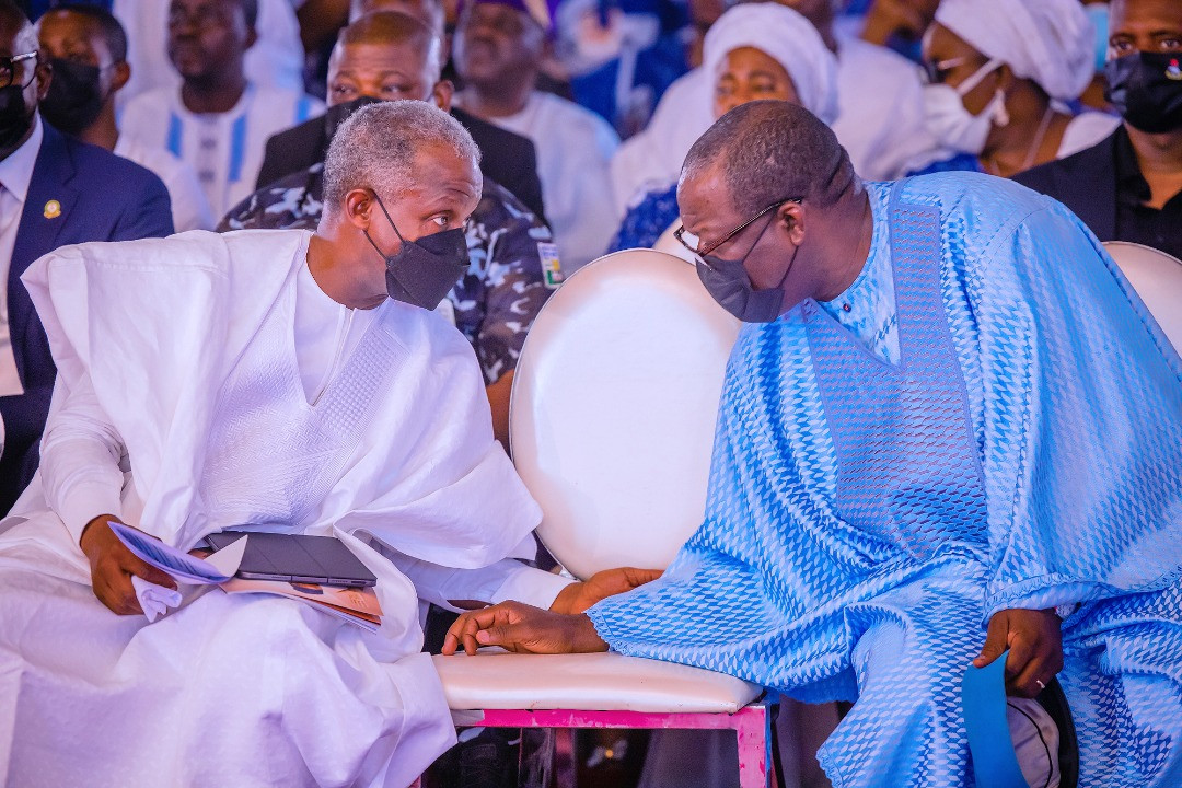 VP Yemi Osinbajo, state governors, others attend funeral of former Oyo state governor, Christopher Alao-Akala (photos)