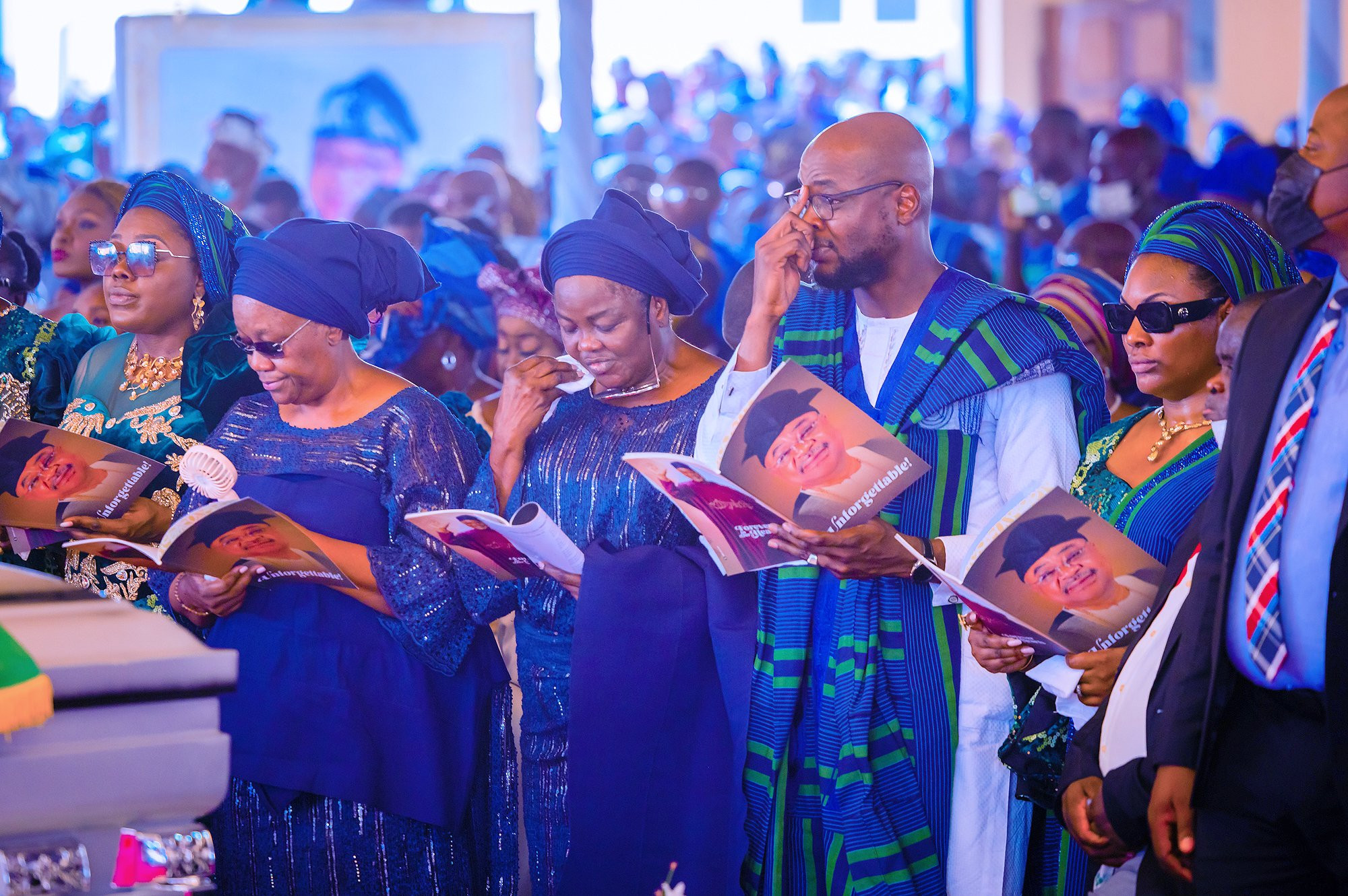 VP Yemi Osinbajo, state governors, others attend funeral of former Oyo state governor, Christopher Alao-Akala (photos)