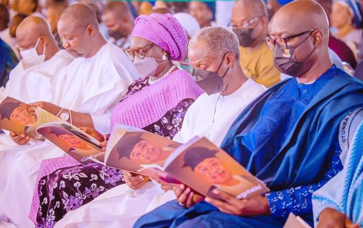 VP Yemi Osinbajo, state governors, others attend funeral of former Oyo state governor, Christopher Alao-Akala (photos)