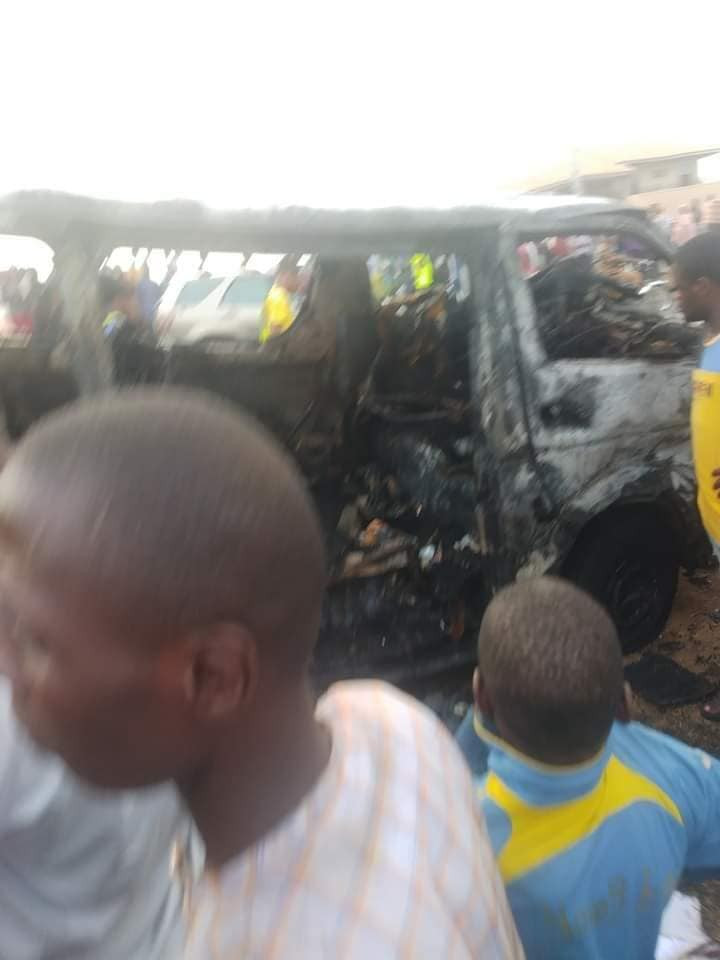 Pregnant woman, eight others burnt to death in Kwara auto crash 