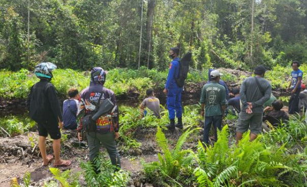 Body of missing dad found in river being eaten by huge?crocodile (video)