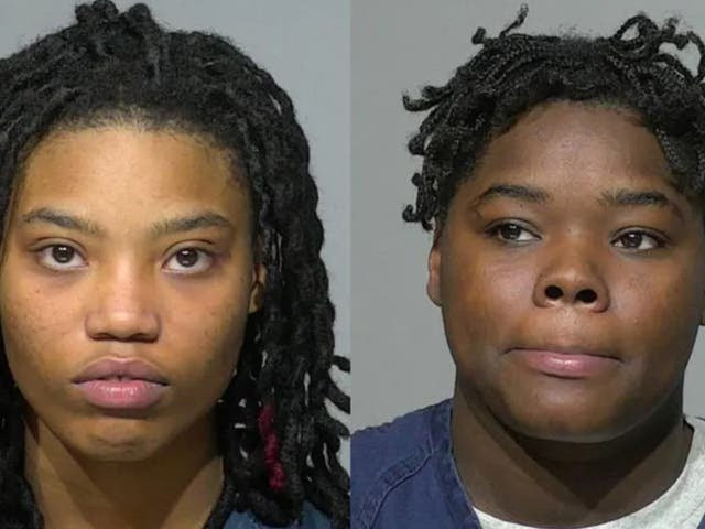 Twin sisters, 20, shoot restaurant worker in face over $3 hamburger