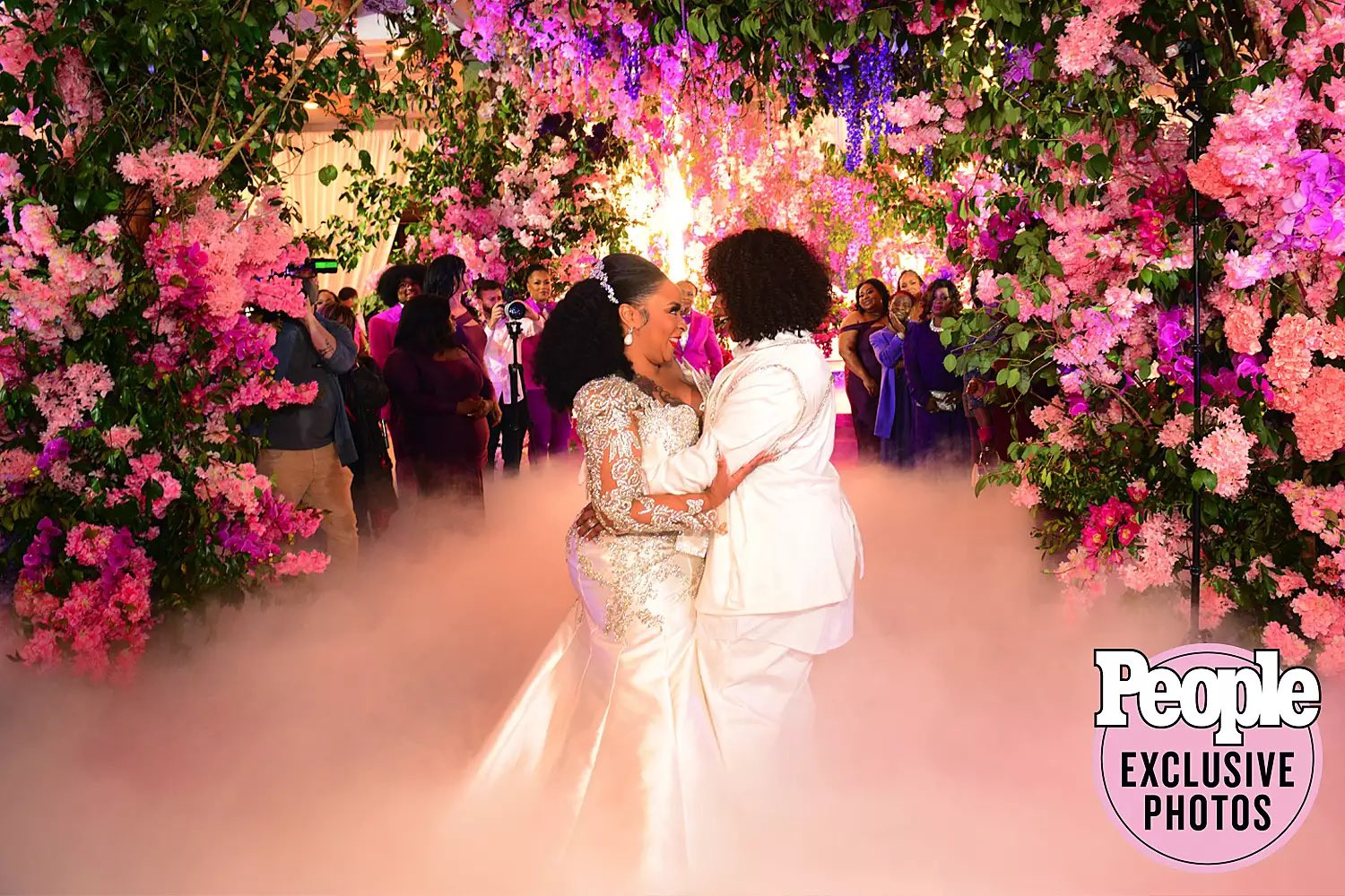 Da Brat weds her fiancee Jesseca Dupart? (photos)