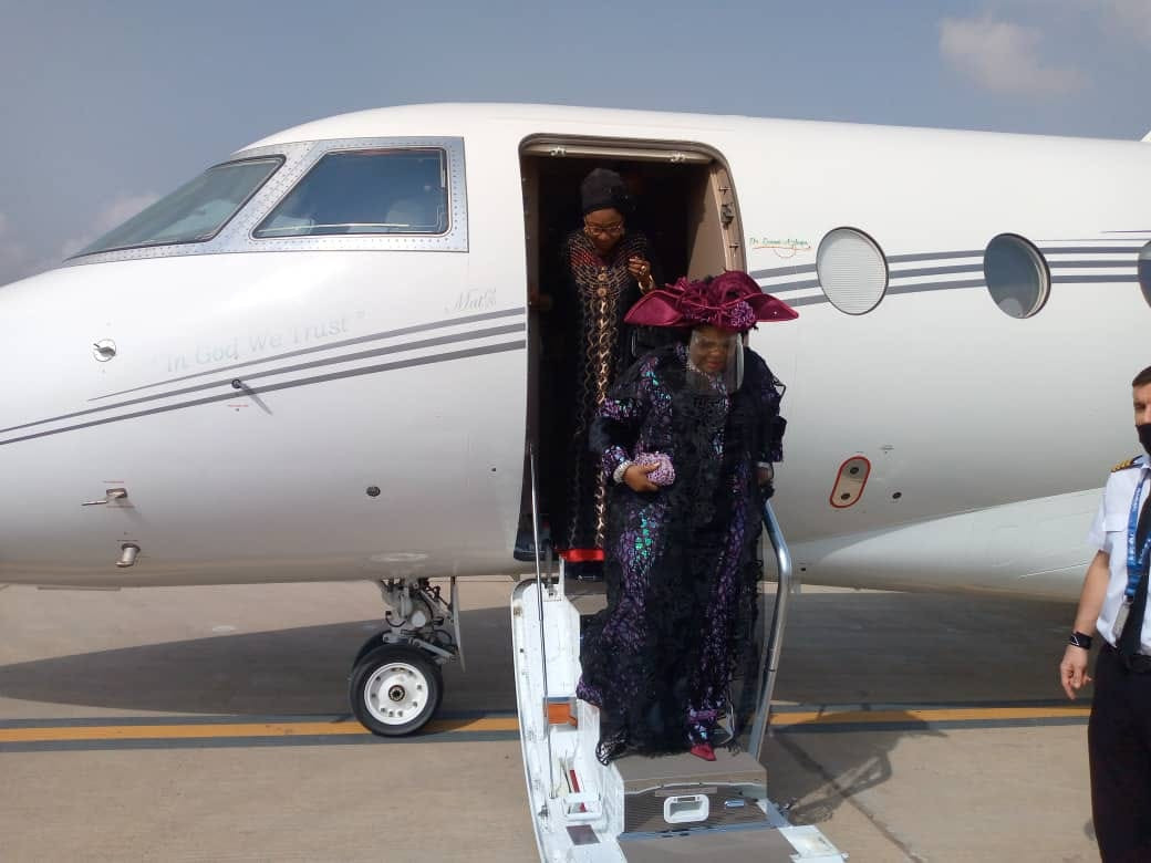 Former First Lady, Patience Jonathan?makes a stylish appearance at Anambra airport 