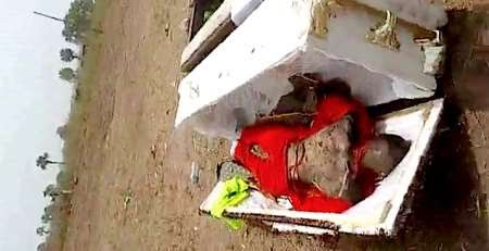 Cultists invade burial ceremony in Anambra, kill about 20 mourners and desecrate the corpse (graphic photos/video)