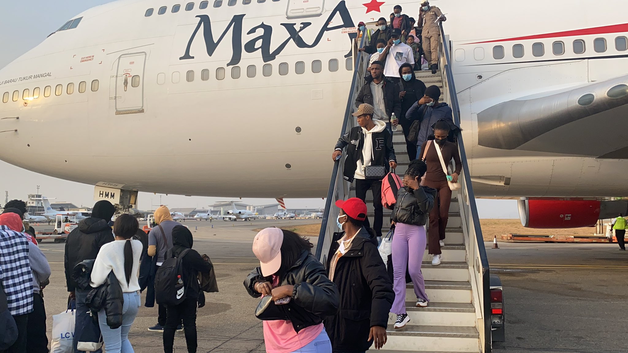 First batch of Nigerians from Ukraine arrive Abuja (photos)