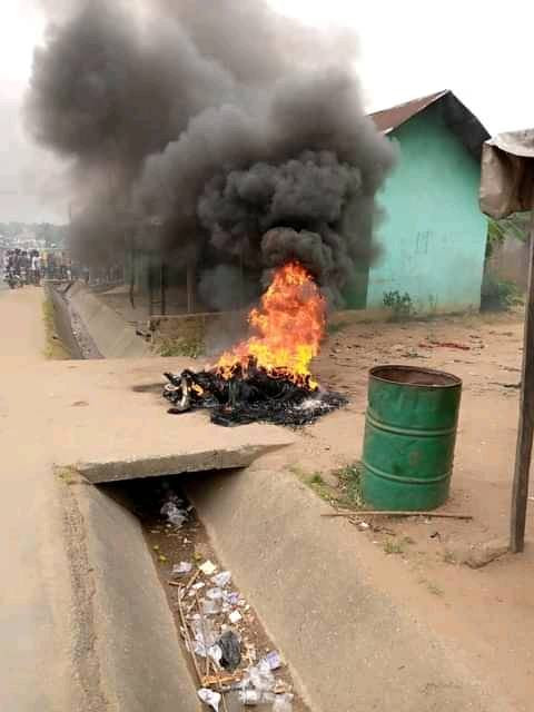 Mob sets ex-convict ablaze for allegedly stealing plantain in Akwa Ibom 