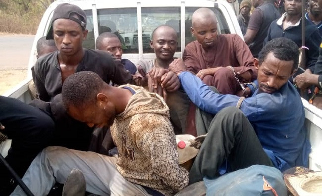 Local hunters, vigilantes arrest 10 suspected kidnappers in Kwara 