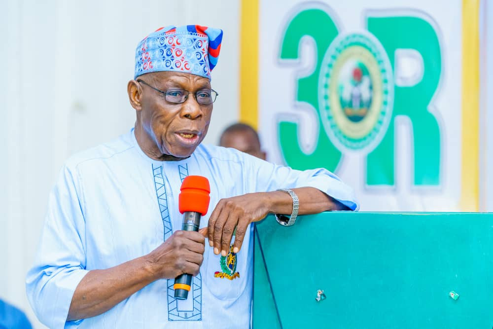 Fmr President Obasanjo commends Gov. Uzodimma on Developmental strides 