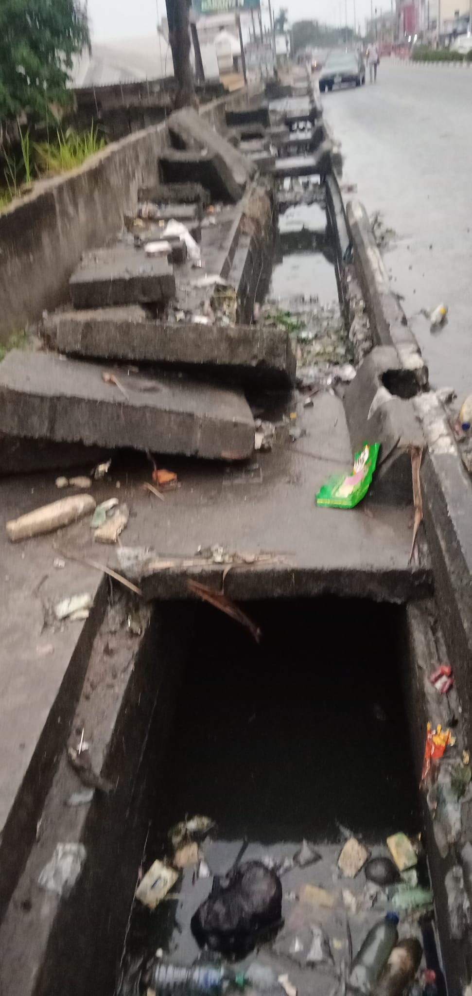 Youths protest as flood sweeps away woman in Akwa Ibom (video)