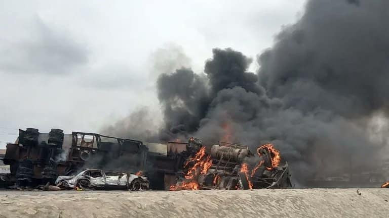 Tanker explodes near MFM Prayer City on Lagos-Ibadan Expressway (video) 