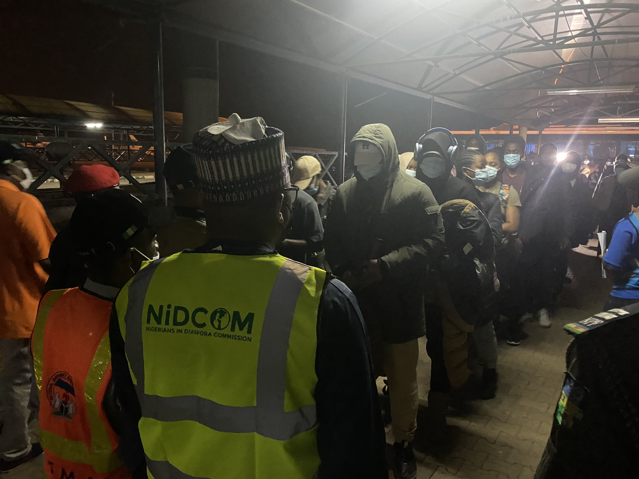 122 Nigerians and a baby return to Nigeria from Ukraine (photos)