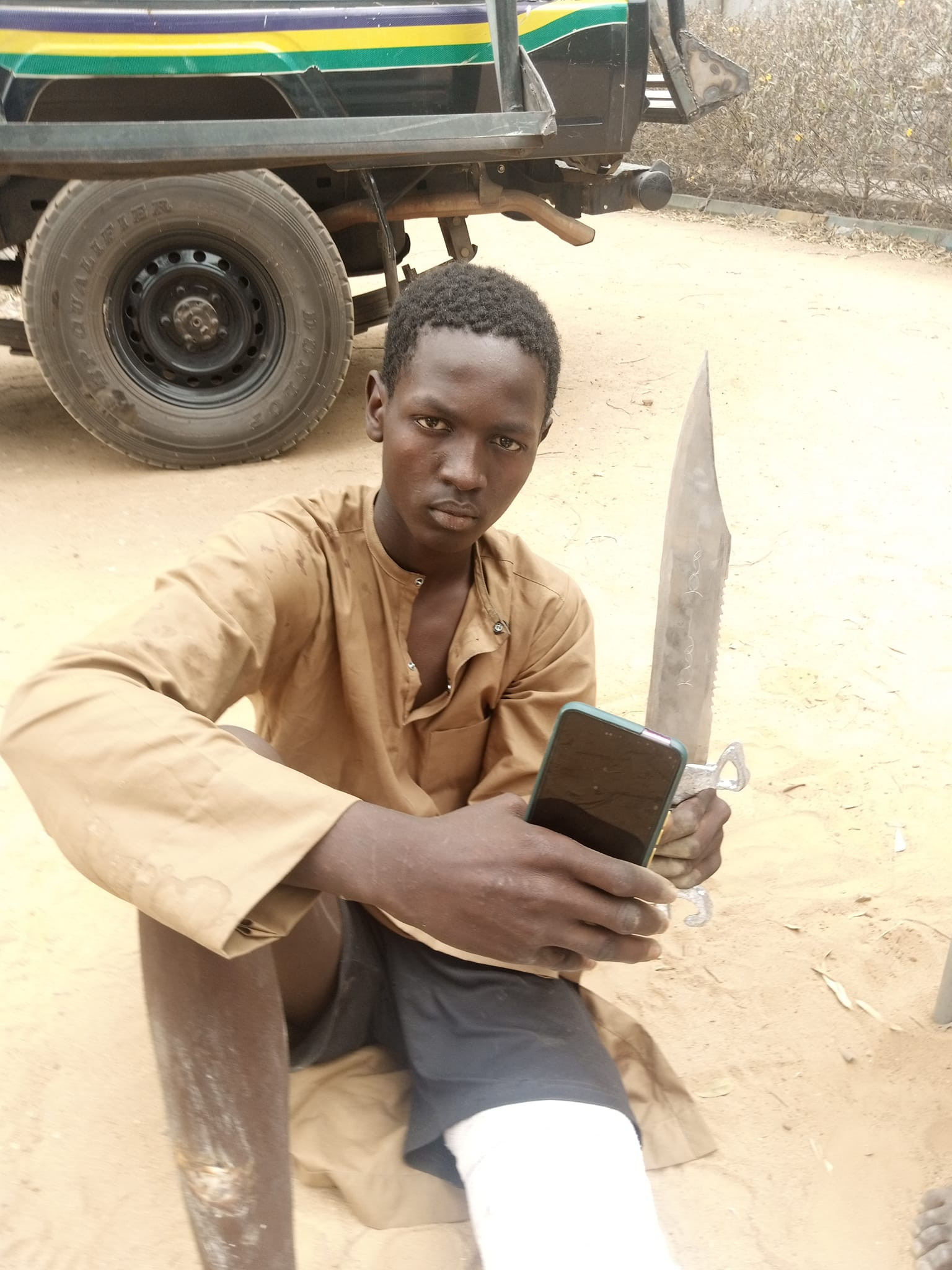 Police arrest armed robbery suspects who stabbed man and made away with his phone in Kano 