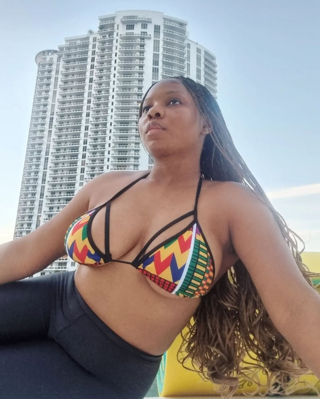 Yemi Alade puts her hot body on display as she  enjoys a yacht ride with friends in Florida (photos)