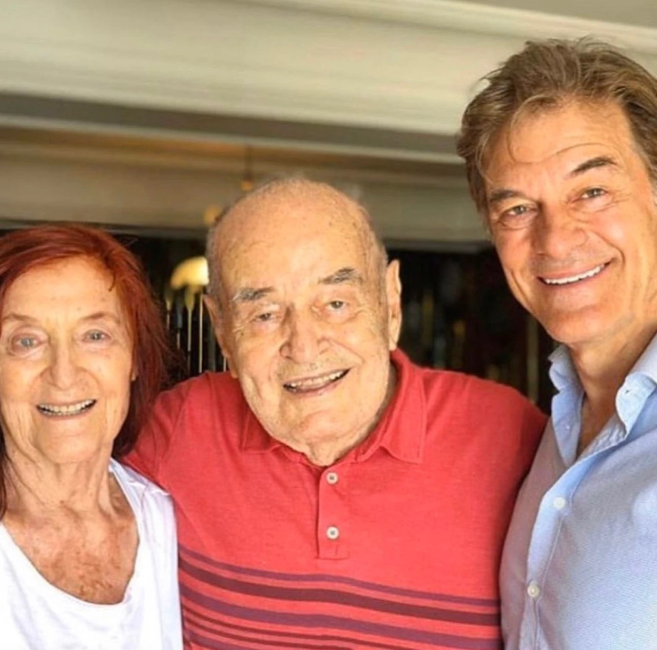 Dr. Oz accuses sister of stealing millions and forging their dad?s will