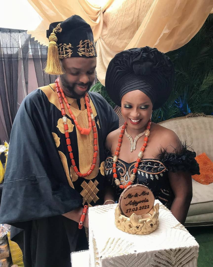 Nikki Laoye and Rooftop MC are married! See photos from their wedding 